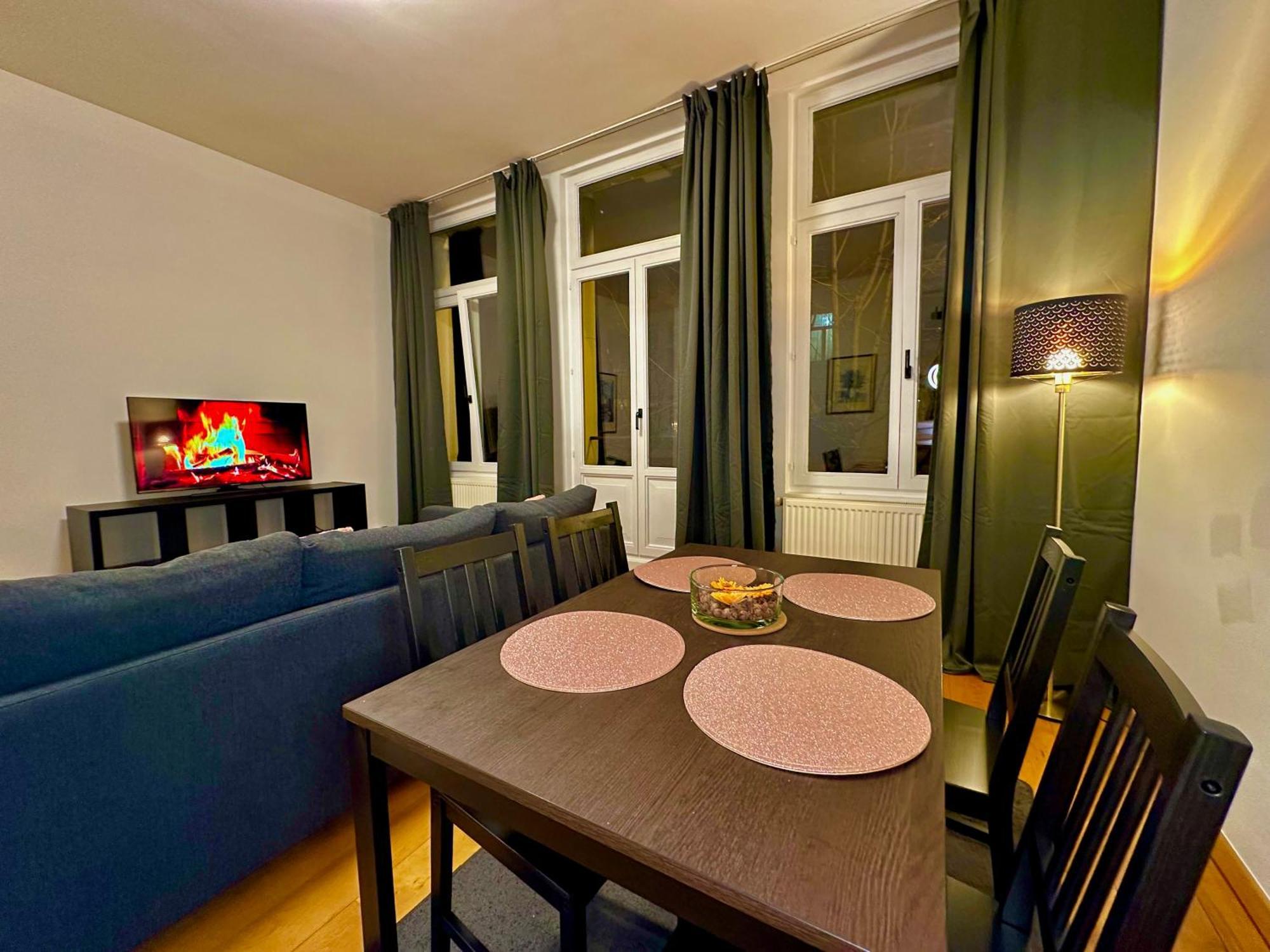 Luxury Suites Museum By Rikas Hotels Антверпен Екстериор снимка